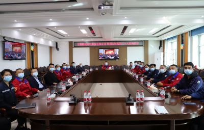 710公海组织收听收看党的二十大开幕会盛况